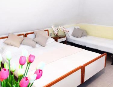 Triple Room with Bathroom
