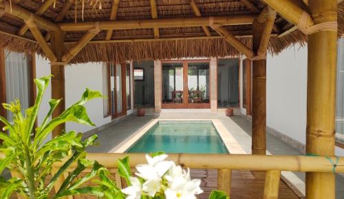 King Room with Pool View