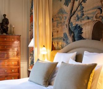 Suite with Garden View