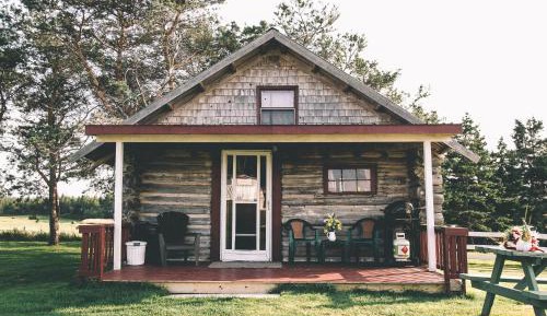 Log Cabin