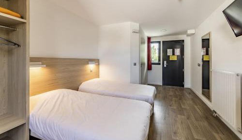 Comfort Triple Room