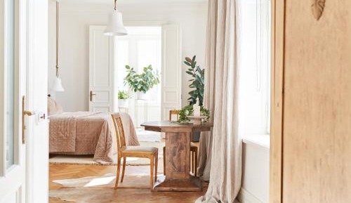 Deluxe Suite with Veranda