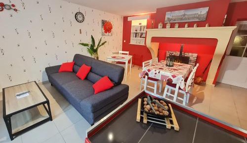 Holiday Home (2 adults)