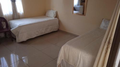 Twin Room with Shower