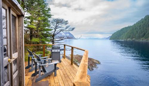 Yurt with Bay View