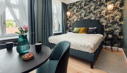 Large Double Room