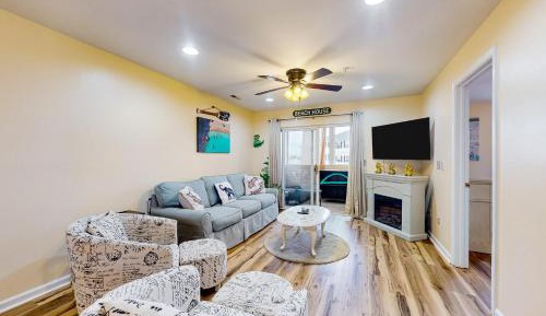 Two Bedroom Apartment 