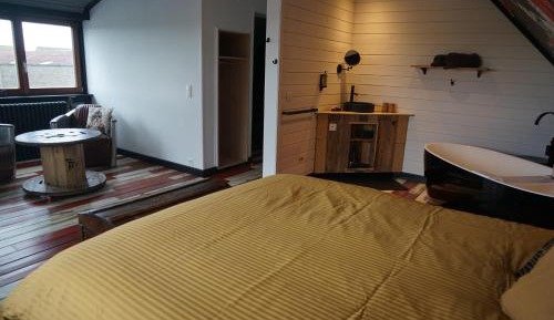 Double Room with Private Bathroom