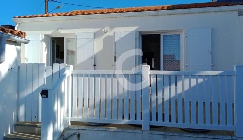 Holiday Home (5 Adults)