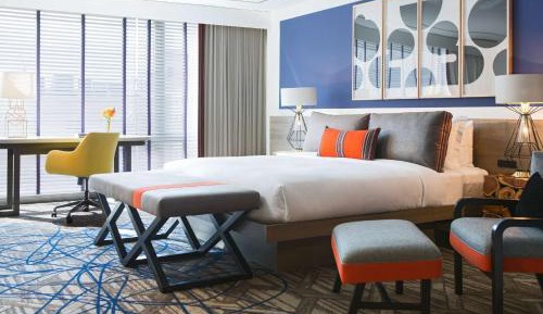 Deluxe King Room
