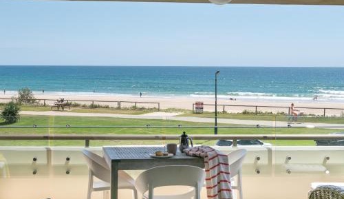 2 Bedroom Oceanview + Study