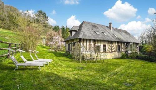 Four-Bedroom Holiday Home
