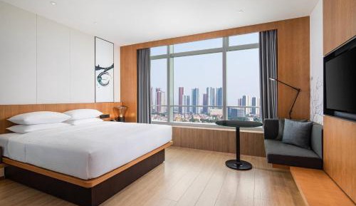 Standard King Room, Guest room, 1 King, City view