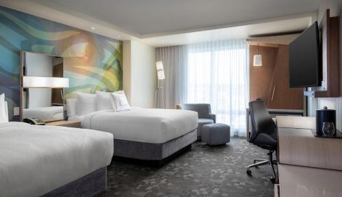 Standard Queen Room with Two Queen Beds and City View