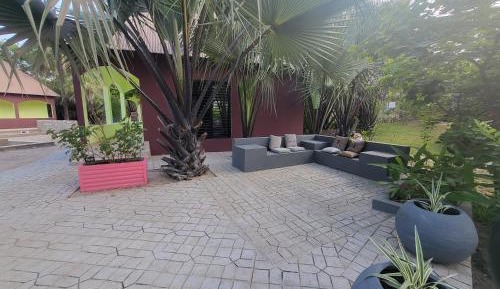 Villa with Garden View