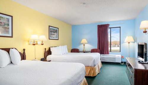 Double Room with Two Double Beds - Non-Smoking
