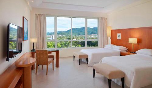 Classic Room, Guest room, 2 Double, Golf view （Heated Swimming Pool)