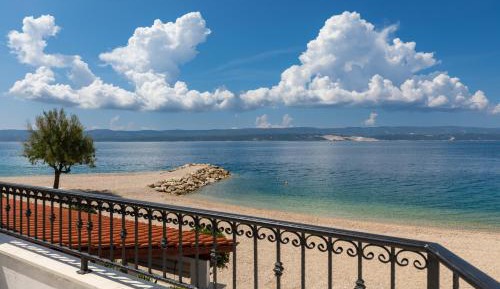 Villa - Beach Front