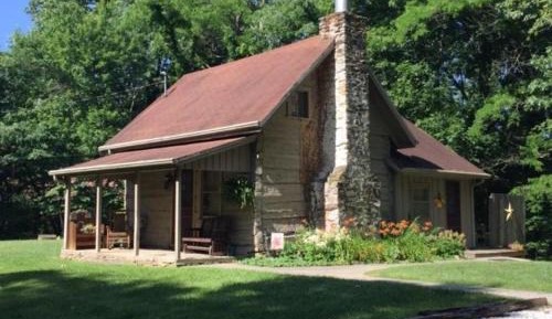 One-Bedroom Holiday Home
