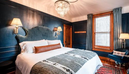 Superior King Room