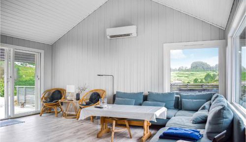 Five-Bedroom Holiday Home