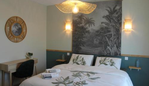 Double Room with Mountain View