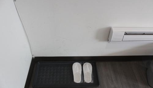 Single Room with Private Bathroom - Smoking