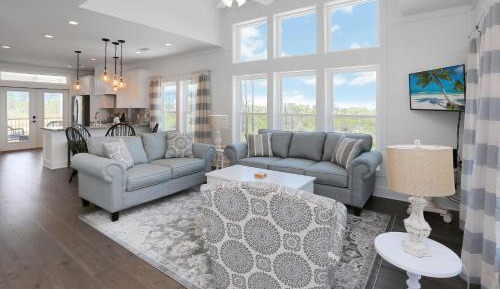 Three-Bedroom Holiday Home 