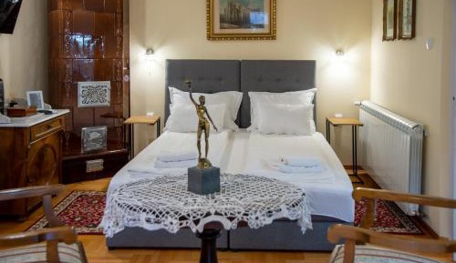 Double or Twin Room with Bathroom