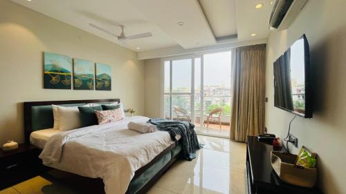 King Suite with Balcony