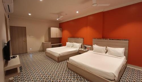 Deluxe Family Room
