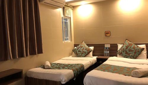 Twin Room with Private Bathroom