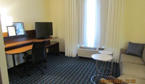 One-Bedroom Suite with Sofa Bed