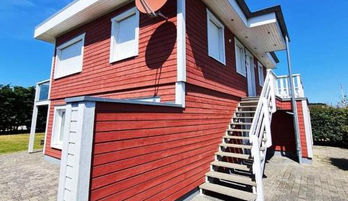 Three-Bedroom Holiday Home 