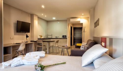 Studio Apartment