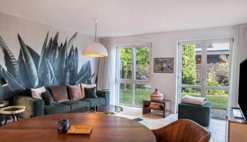 Superior One-Bedroom Apartment