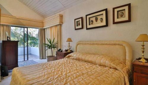 One-Bedroom Villa