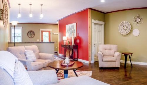 Three-Bedroom Townhouse