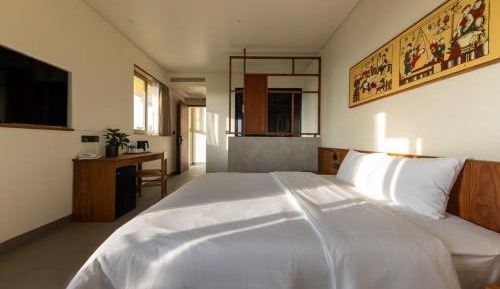 Deluxe Double Room with Balcony