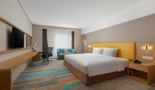 Standard King Room with Extra Space