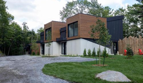 Chalet des loups (1400pi²)