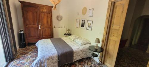 Deluxe Queen Suite