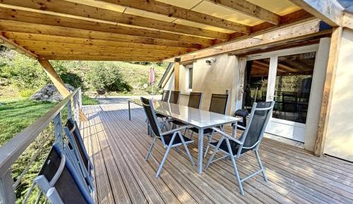 Superior Chalet