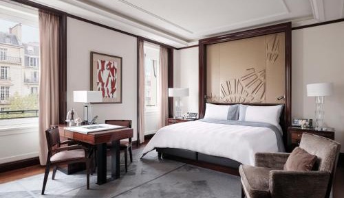 Deluxe King Room