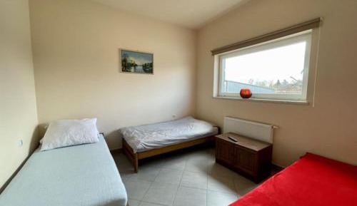 Basic Triple Room with Shared Bathroom