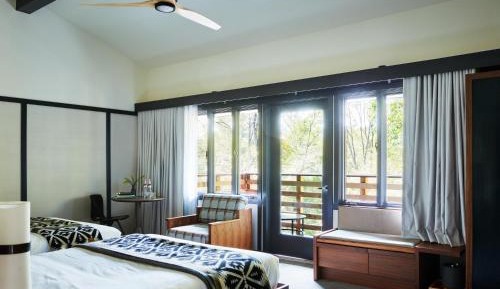 Standard Queen Room