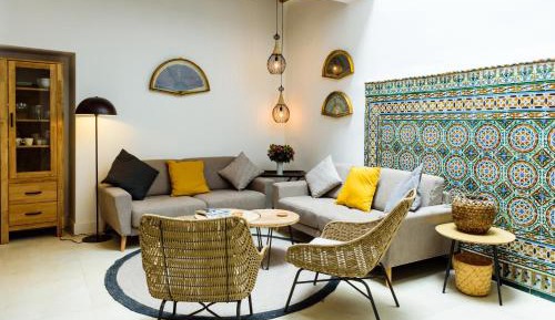 Six-Bedroom Villa 