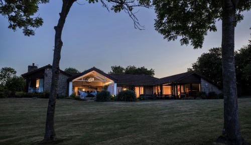 Seven-Bedroom House