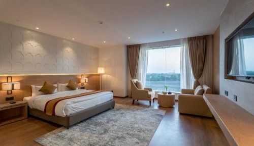 Superior King Room