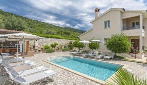 Villa with Sea View